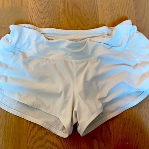Lululemon Speed Up Shorts- 4 reg- 2.5 inch- White